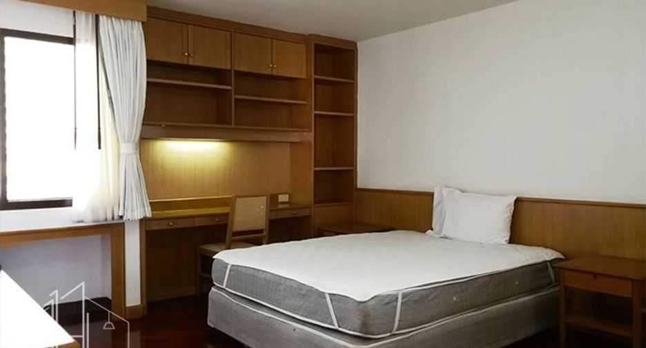 Condo en alquiler de 3 habitaciones en Watthana, Bangkok