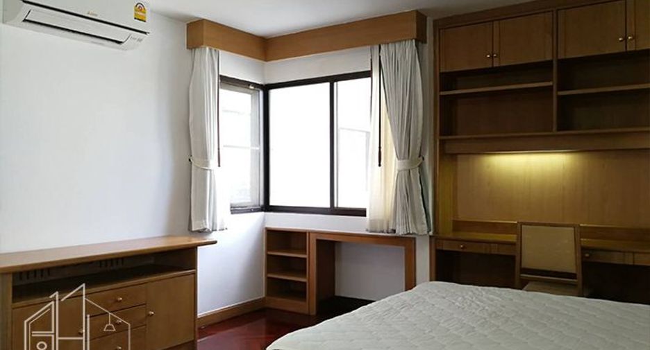 Condo en alquiler de 3 habitaciones en Watthana, Bangkok