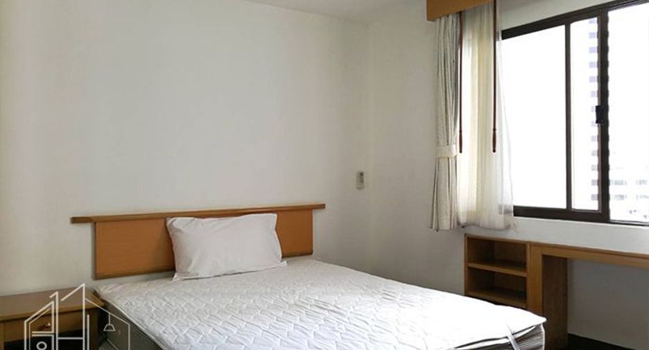 Condo en alquiler de 3 habitaciones en Watthana, Bangkok
