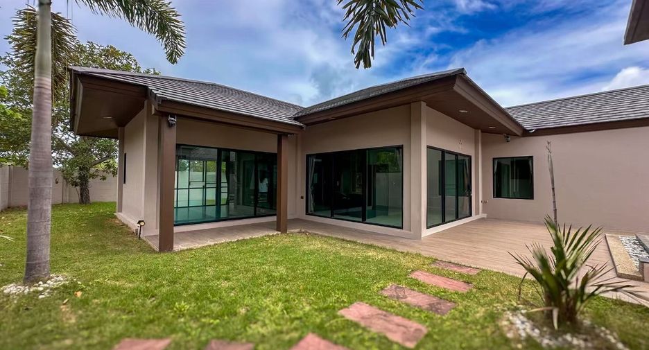 For sale 3 bedrooms house in Huay Yai, Pattaya