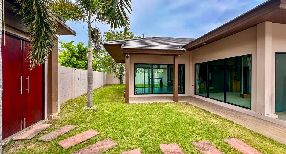 For sale 3 bedrooms house in Huay Yai, Pattaya
