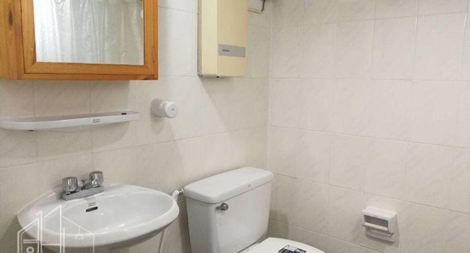 Apartamento en alquiler de 3 habitaciones en Watthana, Bangkok