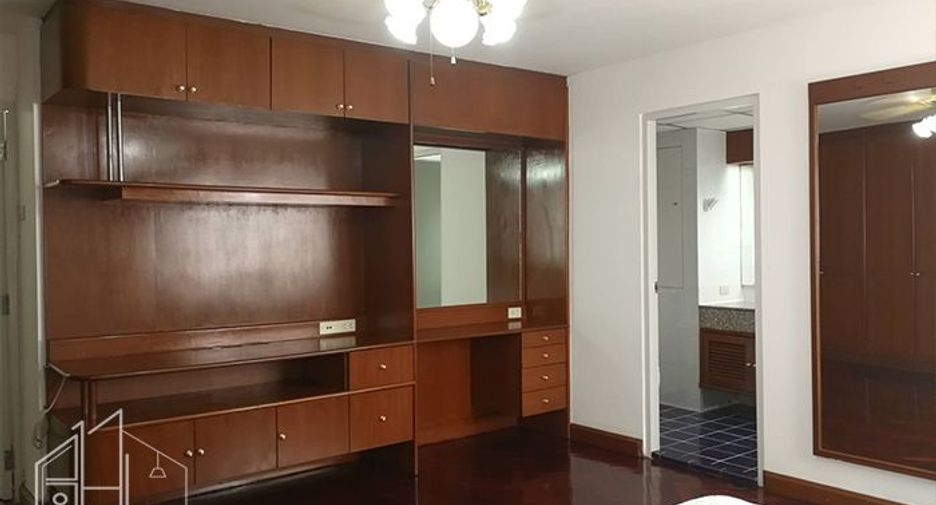 Apartamento en alquiler de 3 habitaciones en Watthana, Bangkok