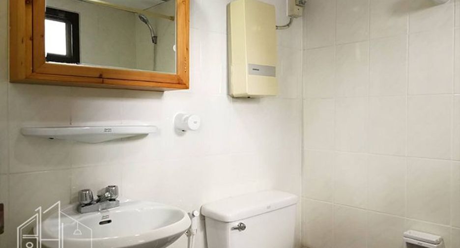 Condo en alquiler de 3 habitaciones en Watthana, Bangkok