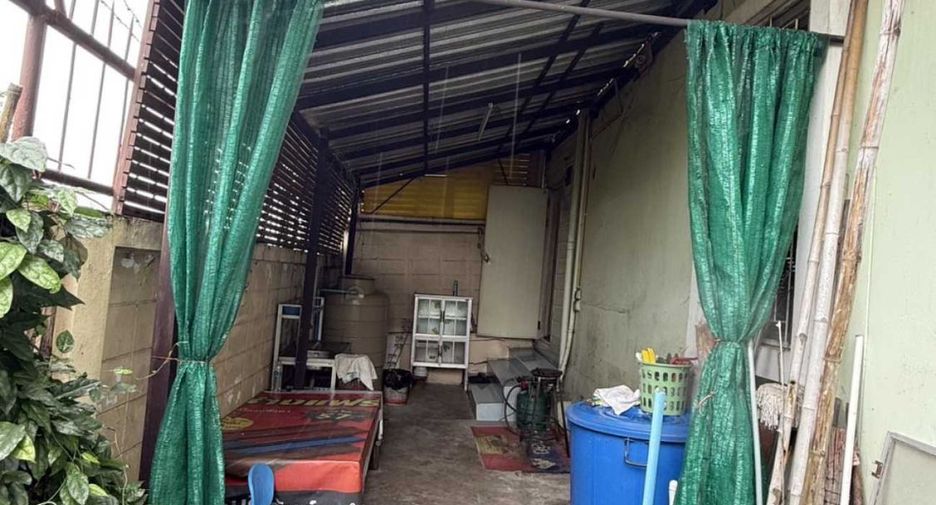 Reihenhaus zum Kauf mit 2 Zimmer in Lat Krabang, Bangkok