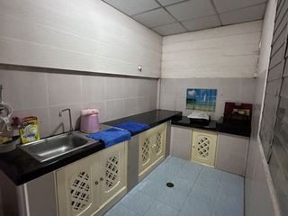 Reihenhaus zum Kauf mit 2 Zimmer in Lat Krabang, Bangkok