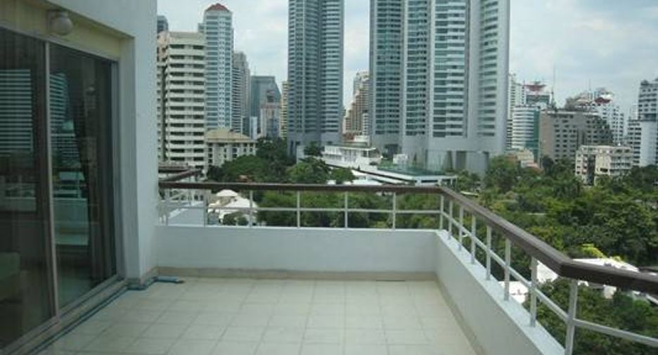 À louer 2 chambres appartement à Khlong Toei, Bangkok
