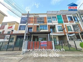 Casa adosada en venta de 3 habitaciones en Bang Khae, Bangkok