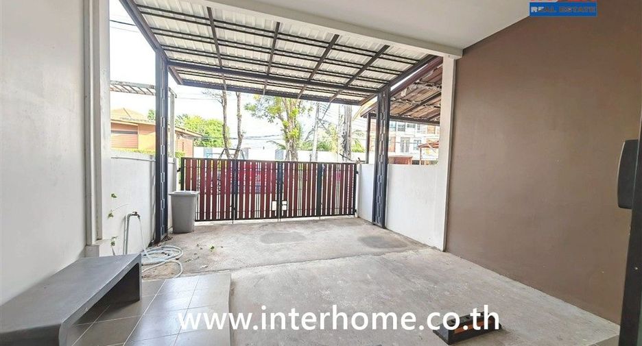 For sale 3 bedrooms townhouse in Bang Khae, Bangkok