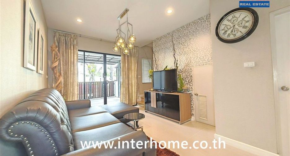 For sale 3 bedrooms townhouse in Bang Khae, Bangkok