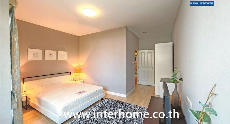 For sale 3 bedrooms townhouse in Bang Khae, Bangkok