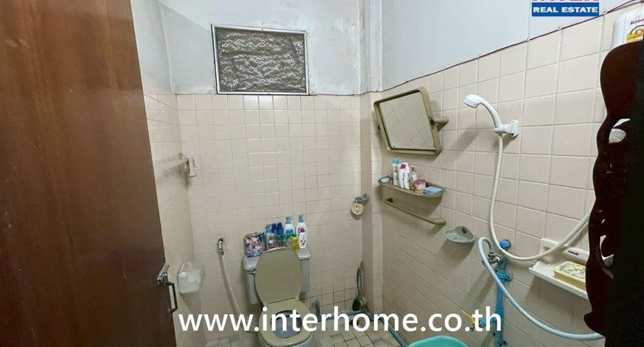 Reihenhaus zum Kauf mit 4 Zimmer in Rat Burana, Bangkok