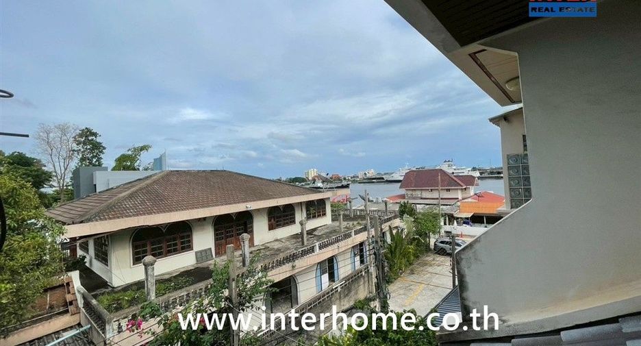 Reihenhaus zum Kauf mit 4 Zimmer in Rat Burana, Bangkok