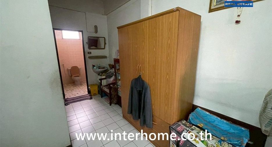 Reihenhaus zum Kauf mit 4 Zimmer in Rat Burana, Bangkok