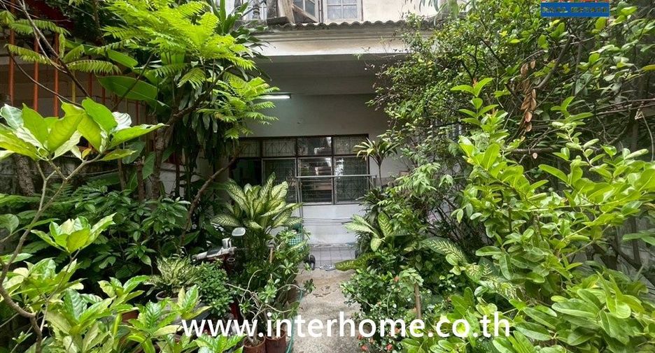 Reihenhaus zum Kauf mit 4 Zimmer in Rat Burana, Bangkok