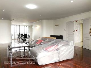 Apartment zur Miete mit 3 Zimmer in Watthana, Bangkok