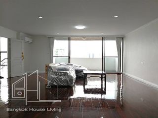 Apartment zur Miete mit 3 Zimmer in Watthana, Bangkok