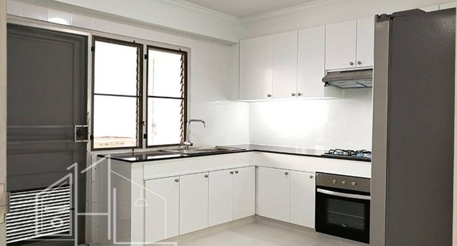 Apartment zur Miete mit 3 Zimmer in Watthana, Bangkok
