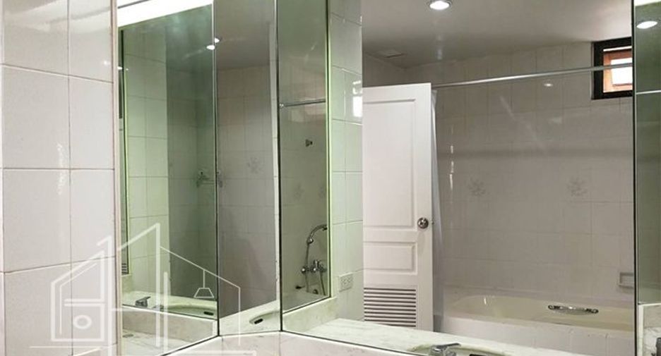 Apartment zur Miete mit 3 Zimmer in Watthana, Bangkok