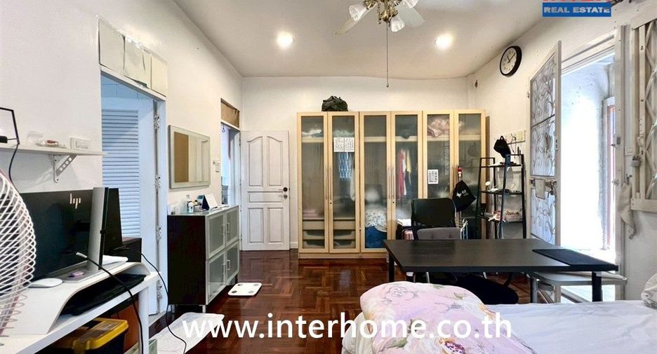 Casa en venta de 4 habitaciones en Don Mueang, Bangkok