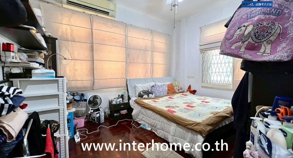 Casa en venta de 4 habitaciones en Don Mueang, Bangkok