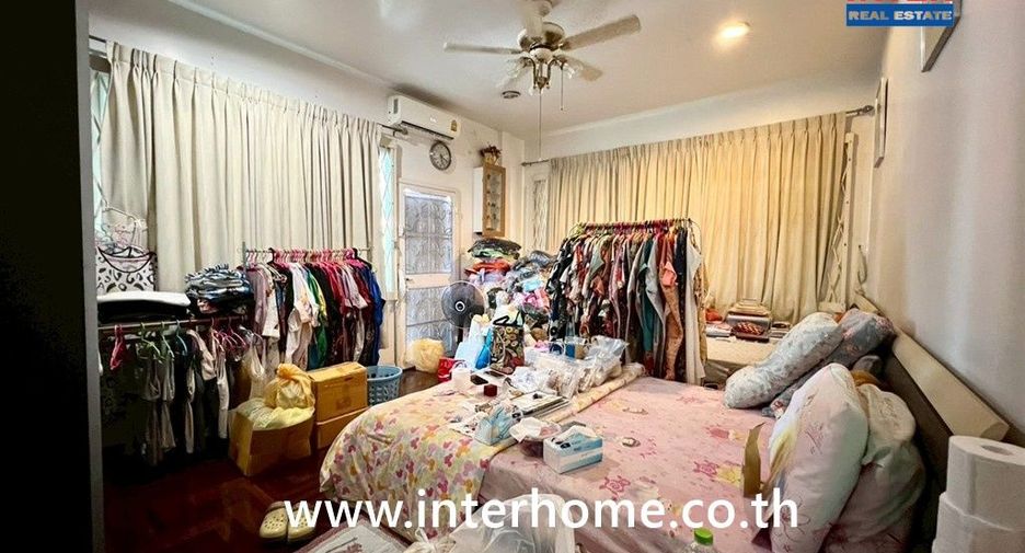 Casa en venta de 4 habitaciones en Don Mueang, Bangkok