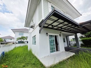 Haus zum Kauf mit 3 Zimmer in Min Buri, Bangkok