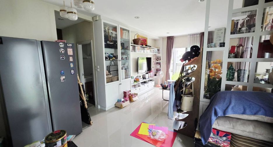 Haus zum Kauf mit 3 Zimmer in Min Buri, Bangkok