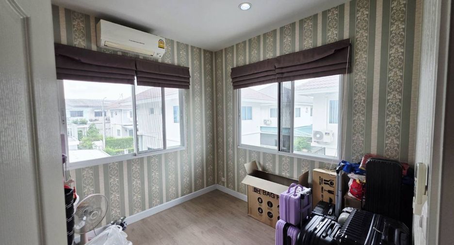 Haus zum Kauf mit 3 Zimmer in Min Buri, Bangkok