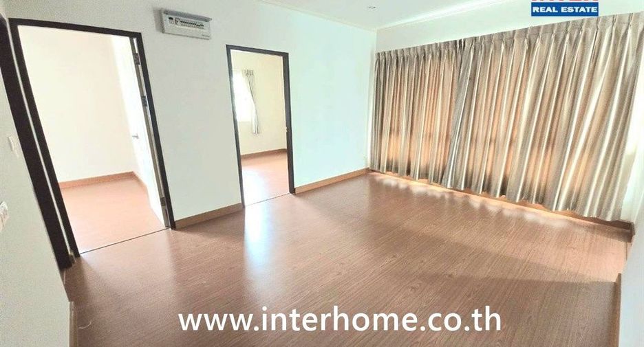 For sale 4 bedrooms house in Lam Luk Ka, Pathum Thani