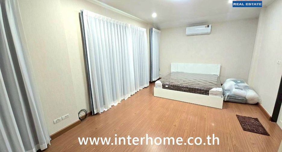 For sale 4 bedrooms house in Lam Luk Ka, Pathum Thani