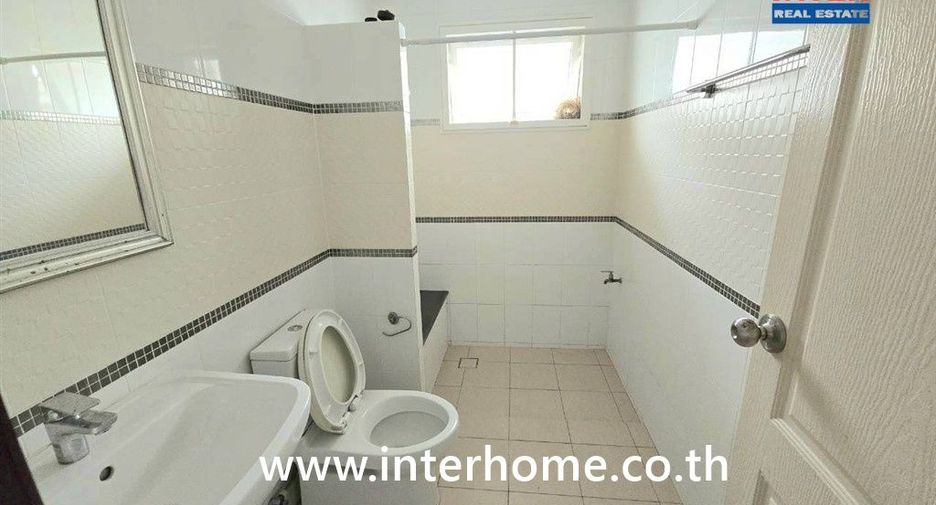 For sale 4 bedrooms house in Lam Luk Ka, Pathum Thani