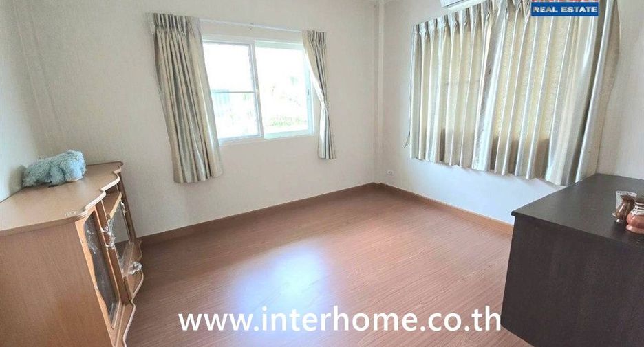 For sale 4 bedrooms house in Lam Luk Ka, Pathum Thani