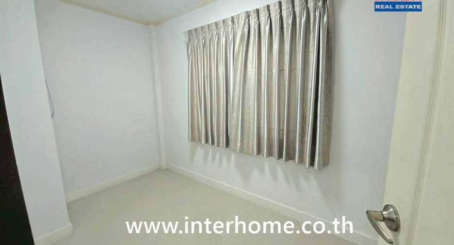 For sale 4 bedrooms house in Lam Luk Ka, Pathum Thani