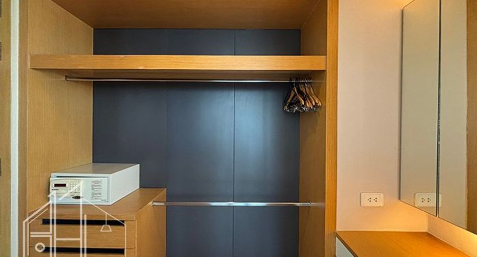 Condo en alquiler de 2 habitaciones en Khlong Toei, Bangkok