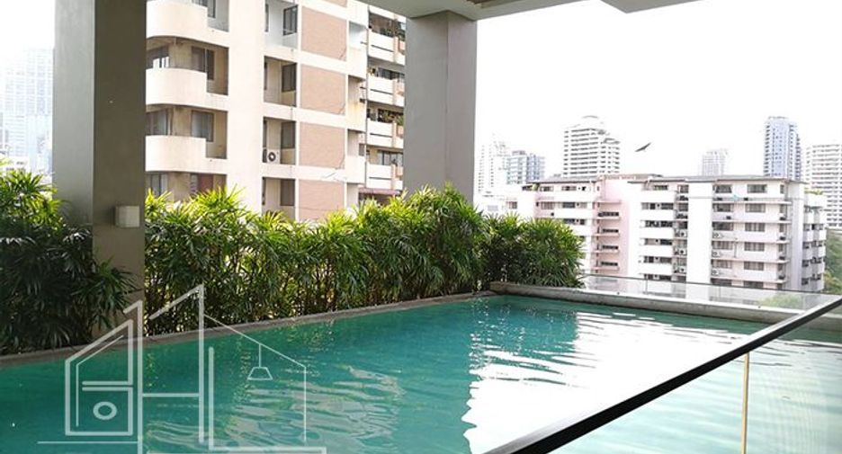 Condo en alquiler de 2 habitaciones en Khlong Toei, Bangkok