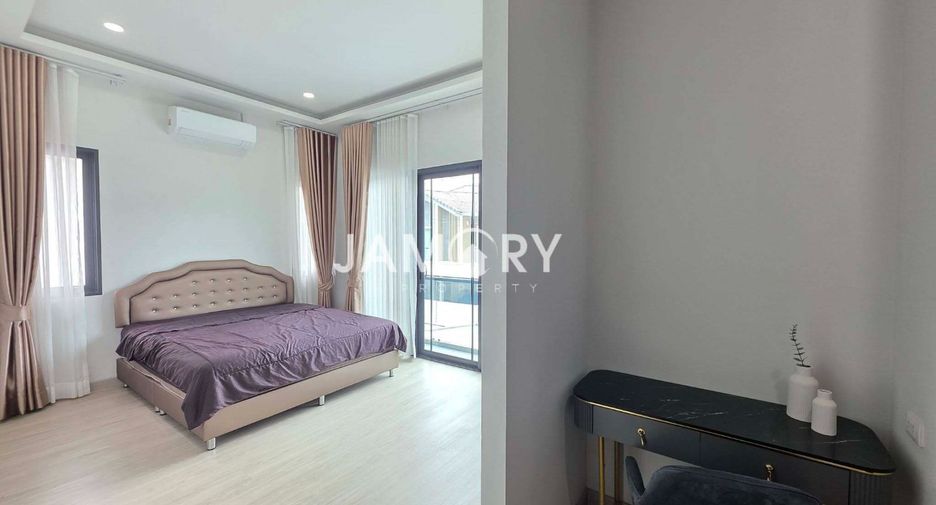 For rent 3 bedrooms house in Bang Lamung, Chonburi