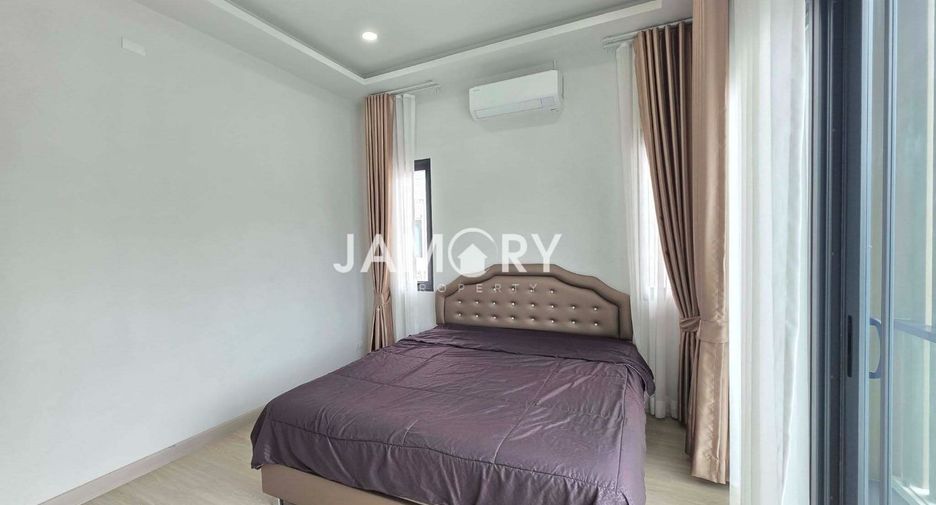 For rent 3 bedrooms house in Bang Lamung, Chonburi