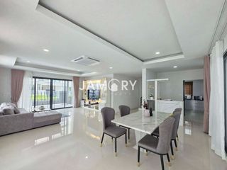 For rent 3 bedrooms house in Bang Lamung, Chonburi