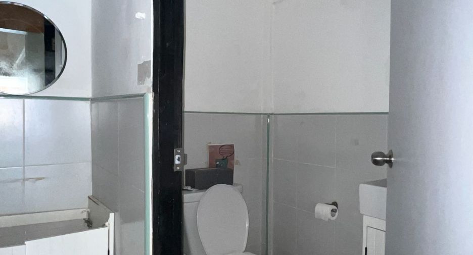 Gewerbefläche zur Miete in Khlong Toei, Bangkok