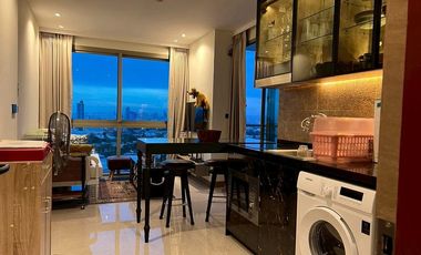For sale 1 bed condo 