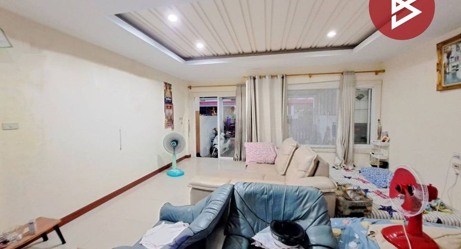 Reihenhaus zum Kauf mit 3 Zimmer in Bang Khen, Bangkok