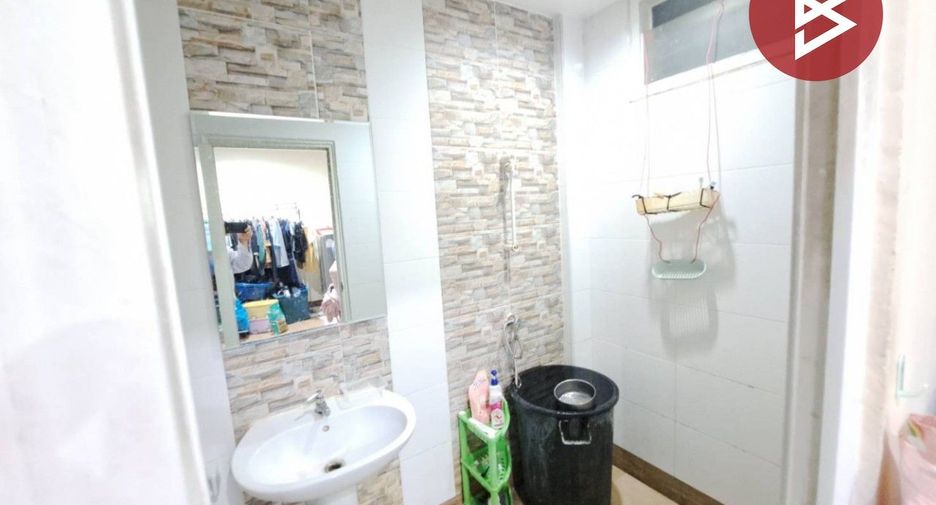 Reihenhaus zum Kauf mit 3 Zimmer in Bang Khen, Bangkok