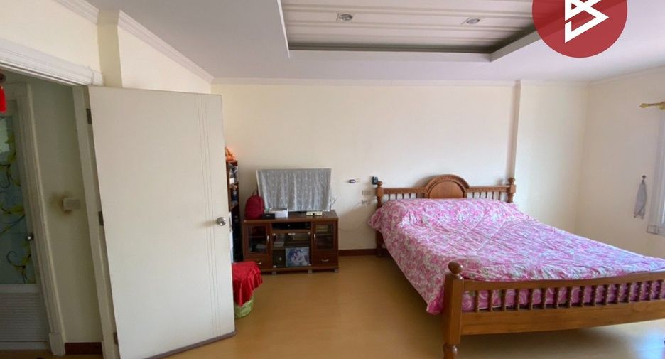 Reihenhaus zum Kauf mit 3 Zimmer in Bang Khen, Bangkok
