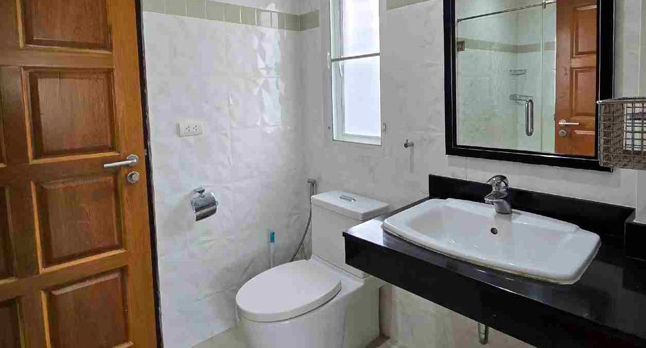For rent 3 bedrooms house in Bang Lamung, Chonburi