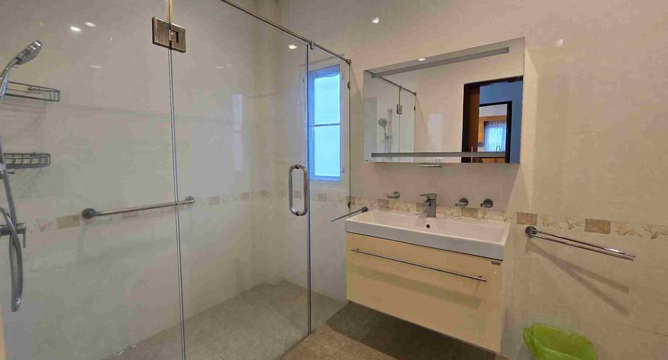 For rent 3 bedrooms house in Bang Lamung, Chonburi
