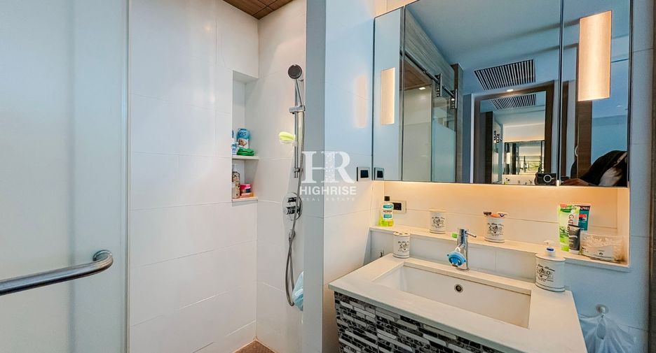 For sale 1 bed condo in Bang Lamung, Chonburi