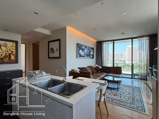 For rent 2 bedrooms condo in Khlong Toei, Bangkok