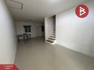 Casa adosada en venta de 3 habitaciones en Mueang Chon Buri, Chonburi