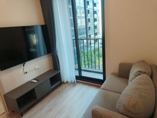 Condo en alquiler de 2 habitaciones en Huai Khwang, Bangkok